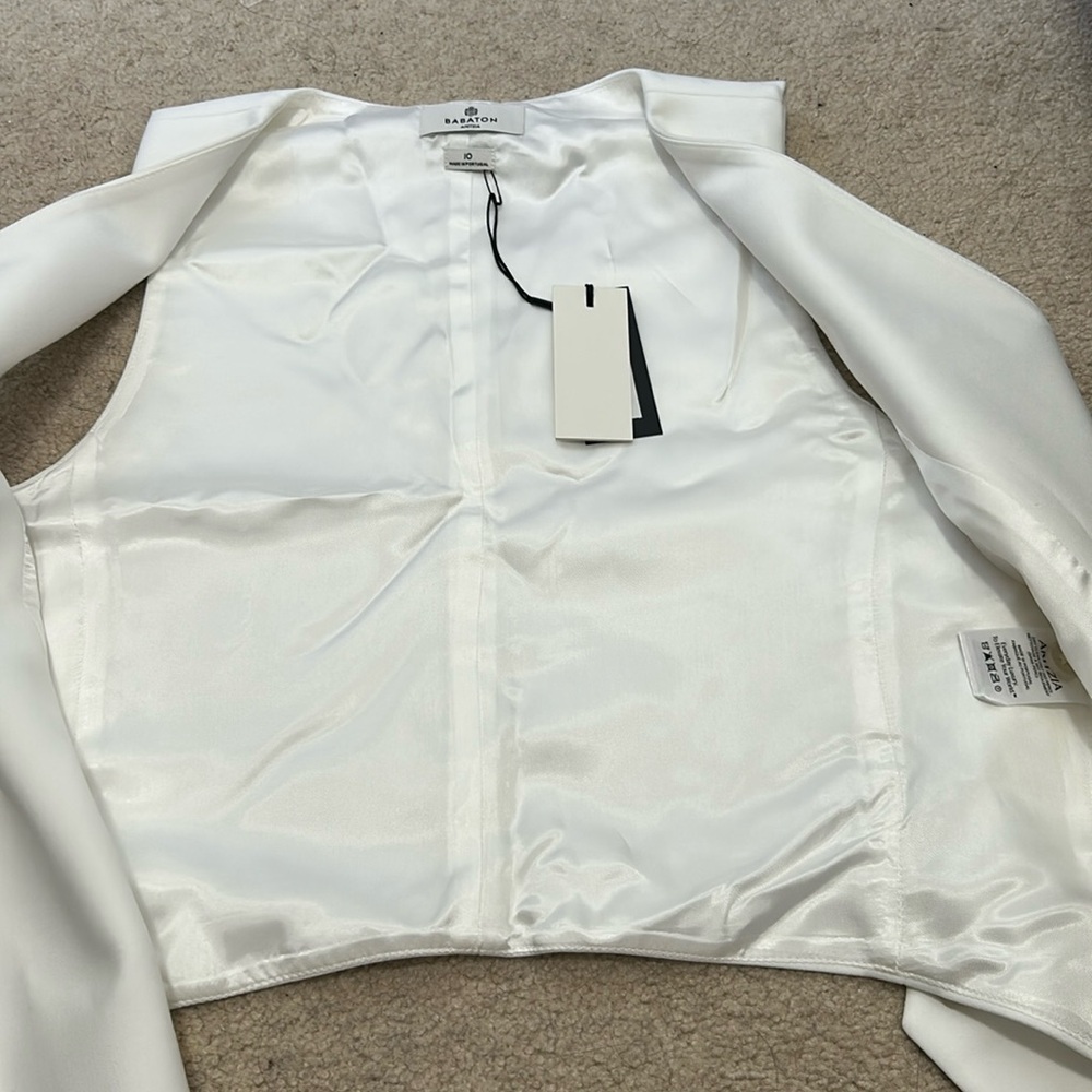 Babaton Vest - Picture 3 of 11